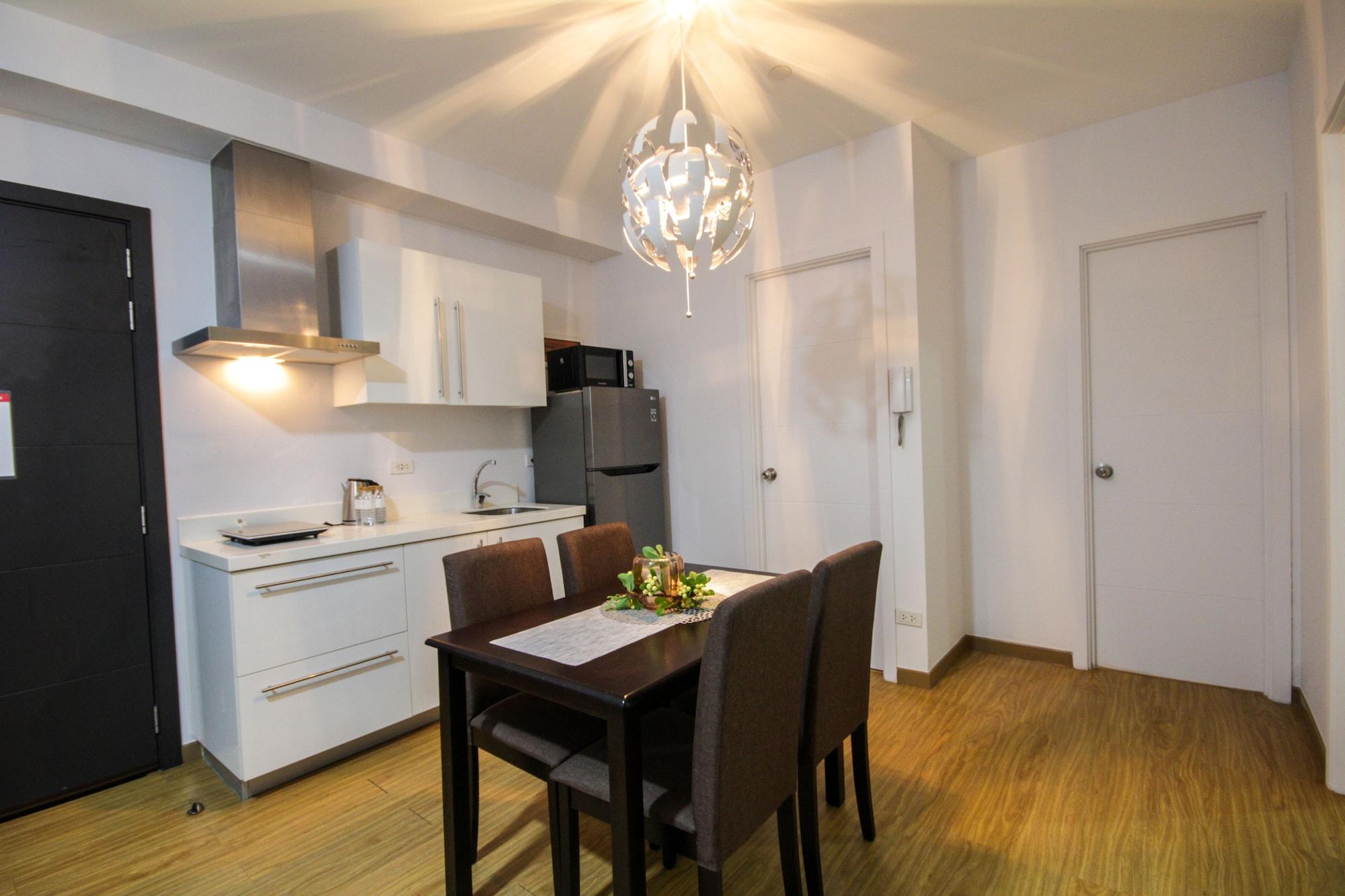 Siglo Suites @ The Acqua Private Residences Mandaluyong Екстериор снимка