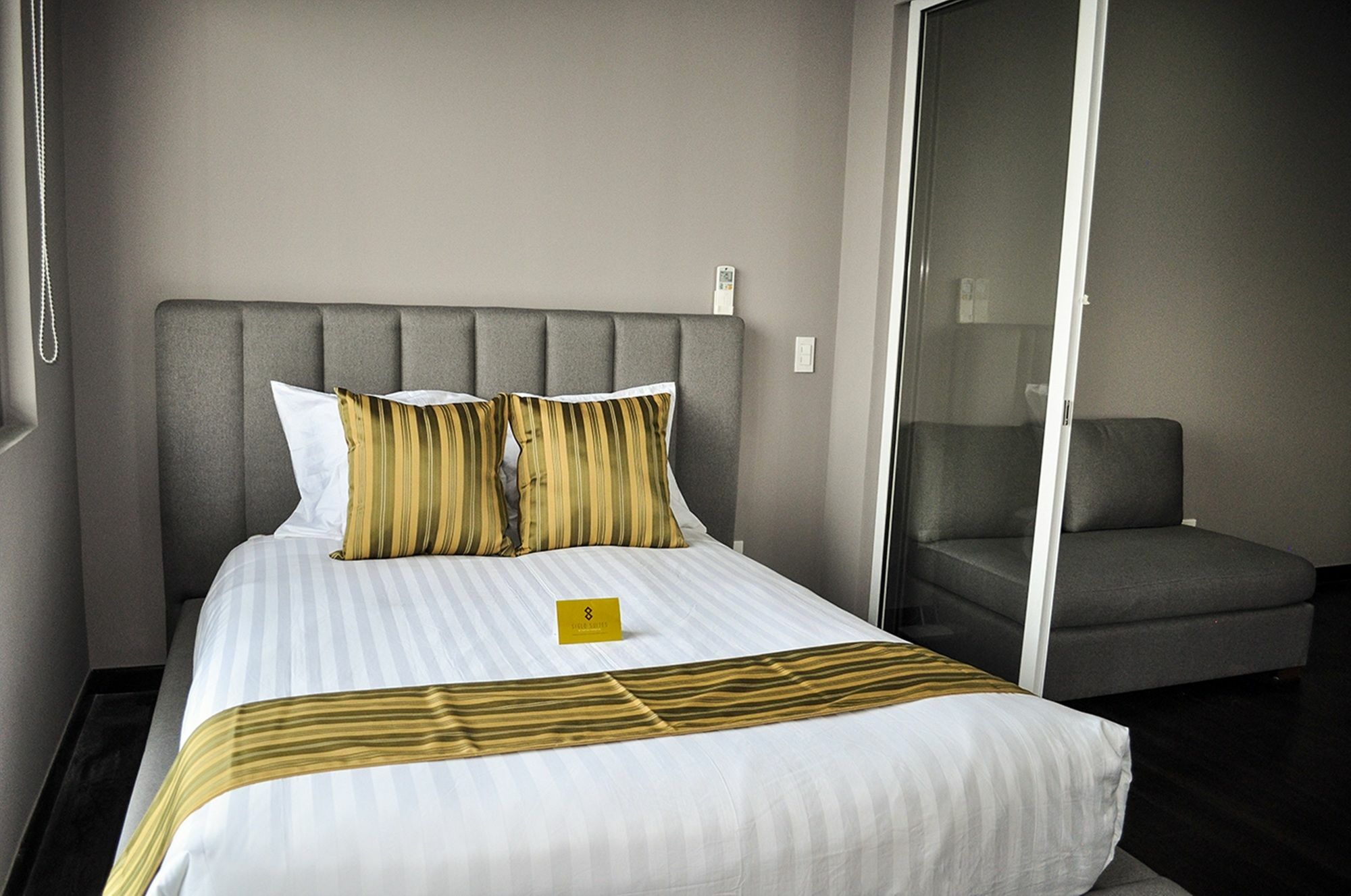 Siglo Suites @ The Acqua Private Residences Mandaluyong Екстериор снимка